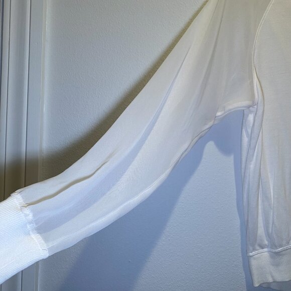 H&M Top - Picture 2 of 3